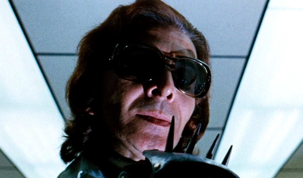 La mort caresse à minuit