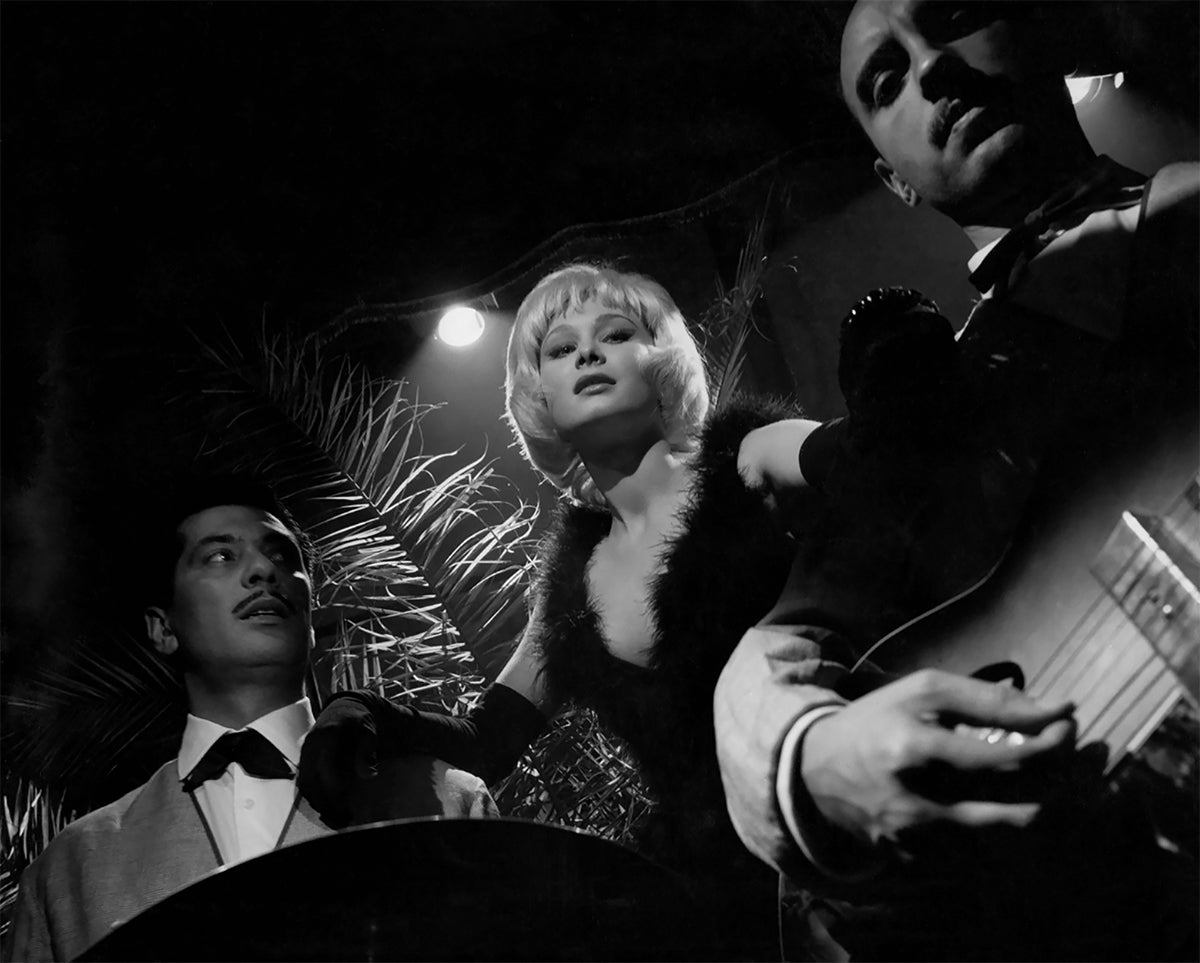 Agent 077 opération sexy