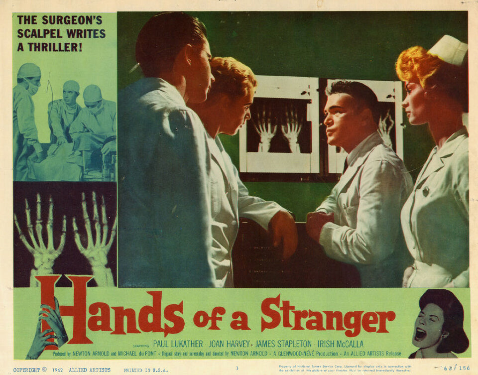 Les mains d'un étranger